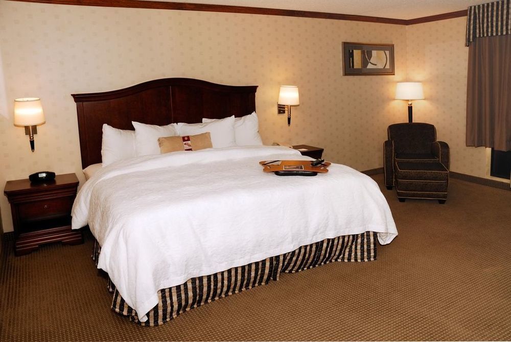 Hampton Inn & Suites By Hilton Manchester Bedford Pokój zdjęcie